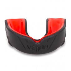 Капа Venum Challenger Mouthguard чорно / червона доросла