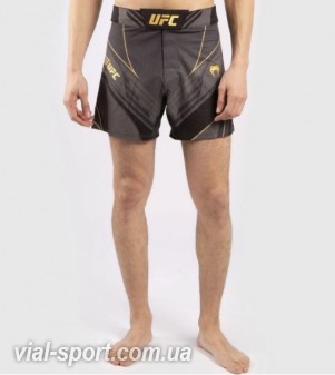 Легкі шорти для MMA Venum Authentic UFC Fightnight short fit pro line black gold