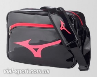 Сумка лакова Mizuno. Колір Чорний. Пурпурний логотип Mizuno. Розмір S (36x14x25 см)